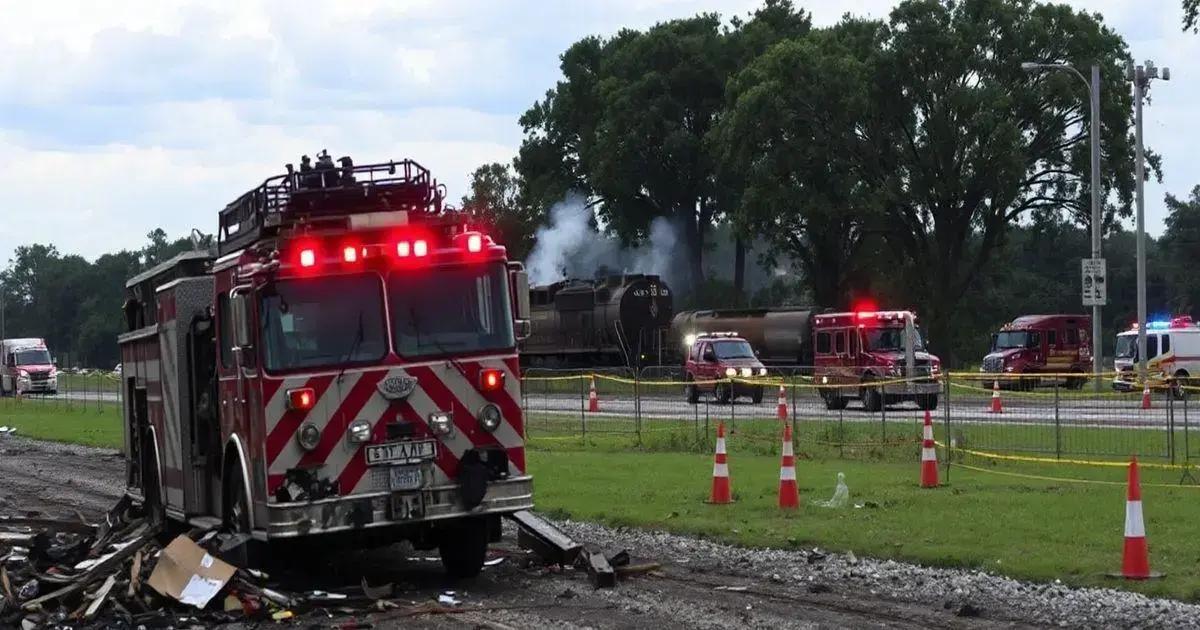 Acidente de Trem na Flórida: 15 Feridos em Colisão